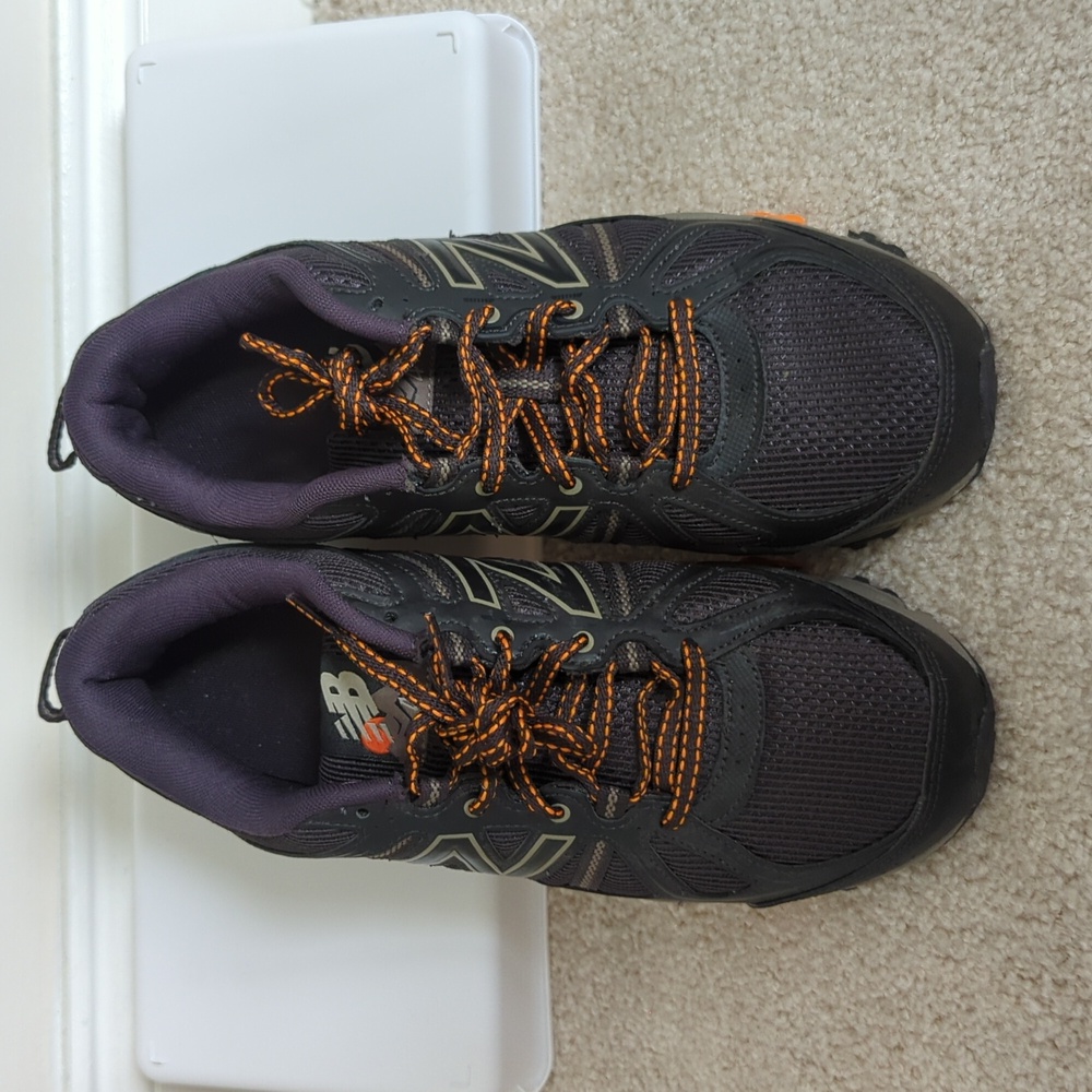 New Balance Men's All Terrain Trail Running Shoes (Grey-Black) 8 US